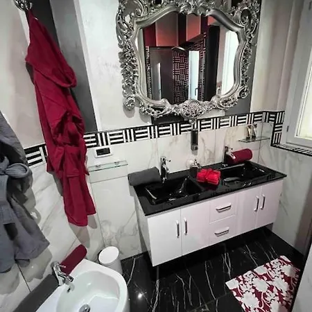 Devilthon Apartament *